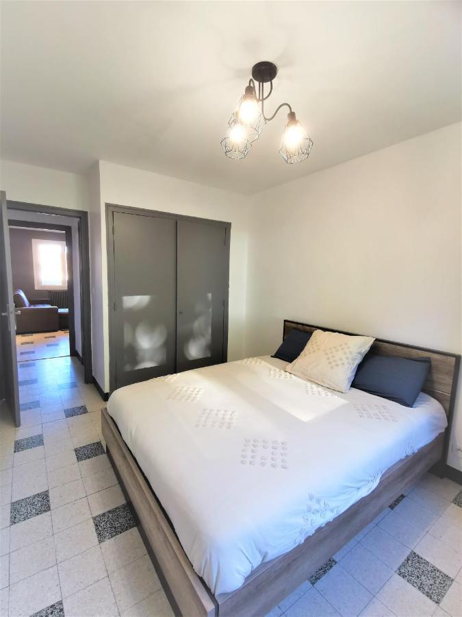 Appartement Tout Confort Refait A Neuf Moulins  Exterior photo